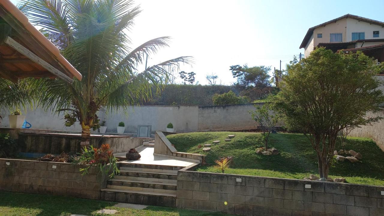Espaco Familiar Com Piscina Em Penedo Penedo  Exterior photo