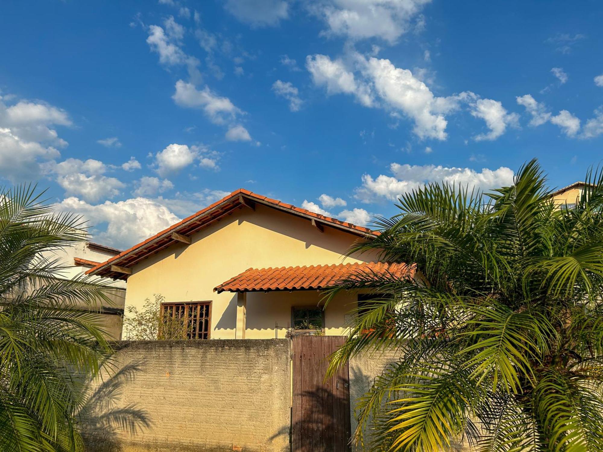 Espaco Familiar Com Piscina Em Penedo Penedo  Exterior photo