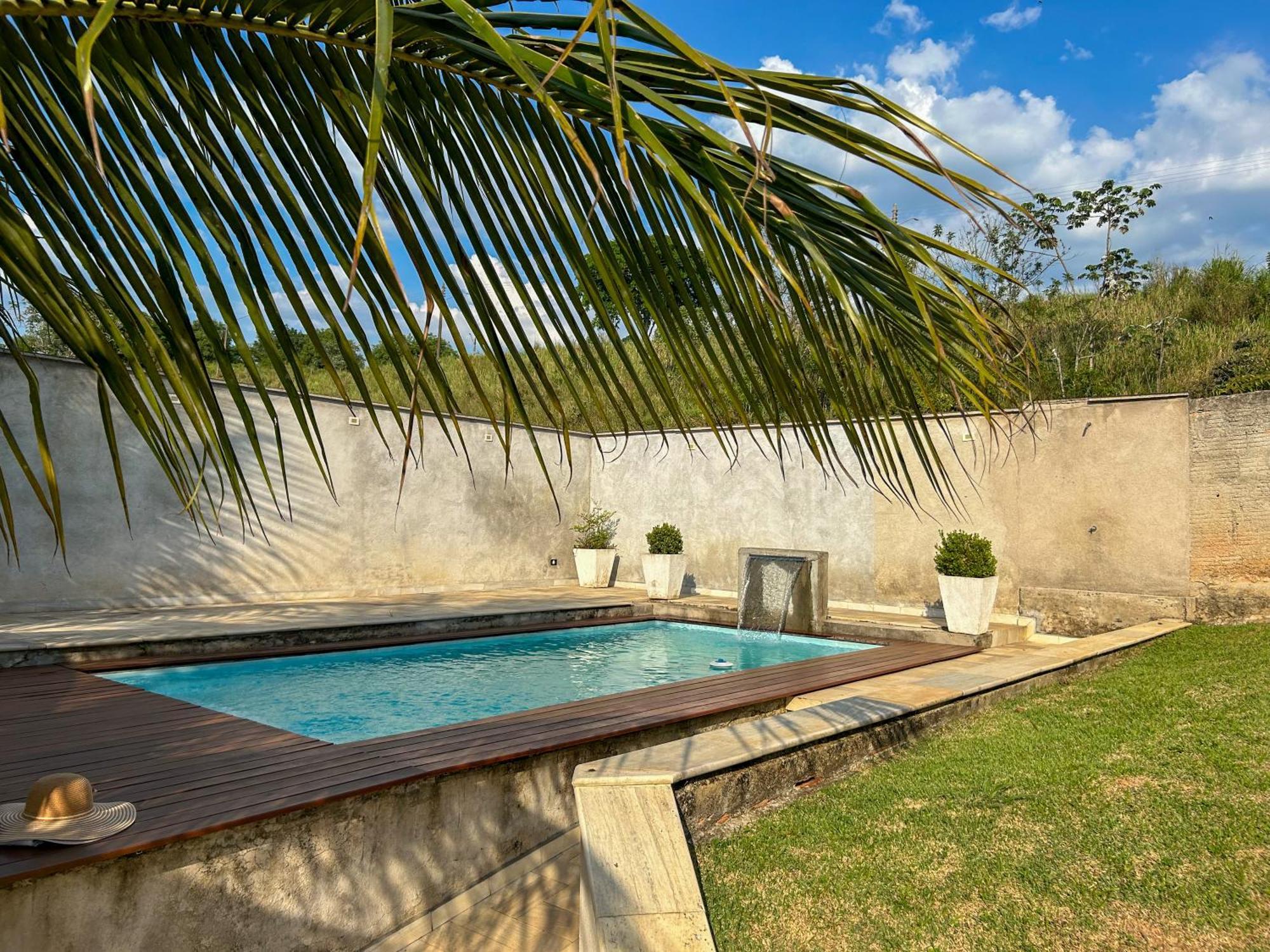 Espaco Familiar Com Piscina Em Penedo Penedo  Exterior photo